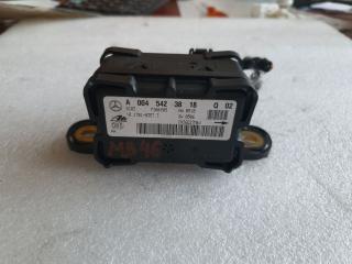 датчик ускорения Mercedes-Benz M-Класс W164 2006, 3.0 л., OM 642.940, дизель, АКПП, серебро, полный привод, правый руль, A0045423818, A0045423918, A0065427018