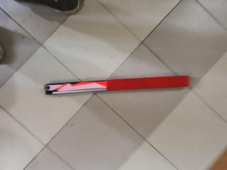 знак аварийной остановки Mercedes-Benz M-Класс W164 2006, 3.2 л., дизель, АКПП, серебряно голубой, полный привод, правый руль, A1648900097