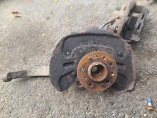 кулак поворотный правый Mercedes-Benz M-Класс W164 2006, 3.2 л., дизель, АКПП, серебряно голубой, полный привод, правый руль