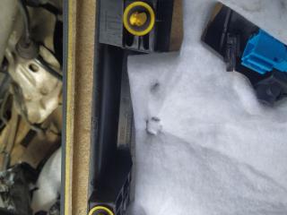 клипса Mercedes-Benz M-Класс W164 2006, 3.0 л., OM 642.940, дизель, АКПП, серебро, полный привод, правый руль