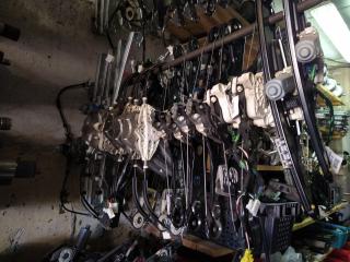 стеклоподъемник задний левый Mercedes-Benz C-Класс W203/S203/CL203 [рестайлинг] 2005, 3.2 л., M 112.953, бензин, седан