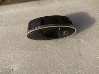 кнопка стеклоподъемника двери Mercedes-Benz CLS-Класс C219 2005, 3.0 л., OM 642.920, дизель, купе, 2118219958