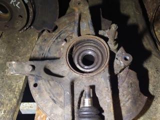 кулак задний левый Mercedes-Benz M-Класс W163 2001, 4.0 л., OM 628.963, дизель, внедорожник 5 дв.