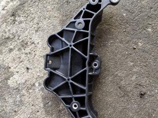 кронштейн (крепление) Mercedes-Benz GLC-Класс X253/C253 2017, 3.0 л., M 276.823, бензин, внедорожник 5 дв., 2760142100