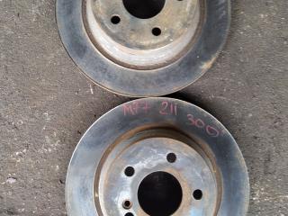 диски тормозные задние Mercedes-Benz E-Класс W211/S211 2004, 3.0 л., OM 642.920, дизель, седан