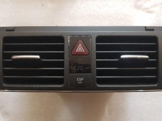 дефлектор обдува салона Mercedes-Benz C-Класс W204/S204 2009, 2.1 л., OM 646.811, дизель, АКПП, черный, седан, правый руль, 2048304054