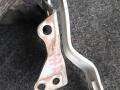 петля капота правая Mercedes-Benz Vito W639 2004, 2.2 л., OM 646.983, дизель, МКПП, белый, задний привод, A6397500351 - фото №2