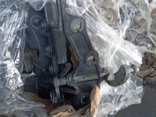 петля капота левая Mercedes-Benz S-Класс W221 [рестайлинг] 2011, 3.0 л., дизель, A2218800328