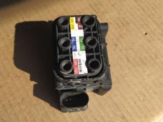 блок клапанов пневмоподвески Mercedes-Benz S-Класс W222/C217/A217 2014, A0993200058