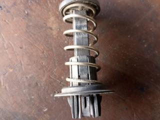 отбойник капота Mercedes-Benz E-Класс W212/S212/C207/A207 W212 2012, 2.1 л., CDi, OM 651.924, дизель, АКПП, серый металлик, седан, задний привод, правый руль, A2048800127