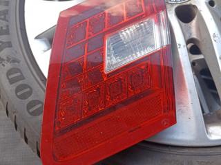 фонарь крышки багажника правый Mercedes-Benz E-Класс W212/S212/C207/A207 W212 2012, 2.1 л., CDi, OM 651.924, дизель, АКПП, серый металлик, седан, задний привод, правый руль, A2129060258