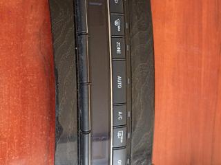 блок управления печки / климат-контроля Mercedes-Benz E-Класс W212/S212/C207/A207 W212 2012, 2.1 л., CDi, OM 651.924, дизель, АКПП, серый металлик, седан, задний привод, правый руль, A2129002814