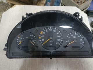 щиток приборов (приборная панель) Mercedes-Benz M-Класс W163 2000, 3.2 л.
