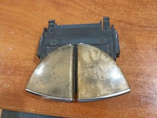 подлокотник Mercedes-Benz E-Класс W211/S211 2005, 3.0 л., OM 642.920, дизель, АКПП, серебро, седан, правый руль, A2116800784