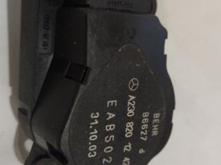 моторчик заслонки печки Mercedes-Benz C-Класс W203/S203/CL203 2003, A2308201242