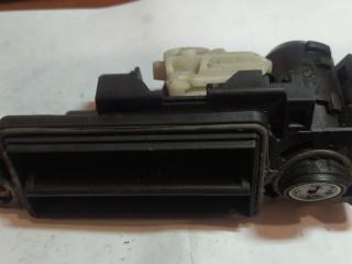 ручка крышки багажника Mercedes-Benz C-Класс W203/S203/CL203 [рестайлинг] 2004, седан, A2037500693