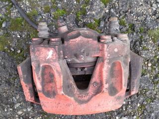 суппорт передний левый Mercedes-Benz E-Класс W212/S212/C207/A207 2009, 2.0 л., CDi, дизель, АКПП, чёрный, седан, задний привод, правый руль, A2044213581