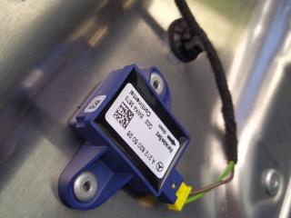 датчик удара Mercedes-Benz E-Класс W212/S212/C207/A207 2009, 2.0 л., CDi, дизель, АКПП, чёрный, седан, задний привод, правый руль, A2128205026