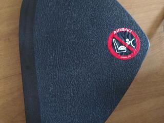 заглушка в торпедо левая Mercedes-Benz E-Класс W211/S211 2005, 3.0 л., дизель, АКПП, седан, A2116800378