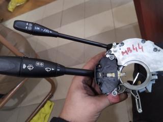 переключатель подрулевой (стрекоза) Mercedes-Benz E-Класс W211/S211 [рестайлинг] 2007, 2.1 л., OM 646.821, дизель, АКПП, чёрный, седан, задний привод, правый руль, A1715402445, A1715400144