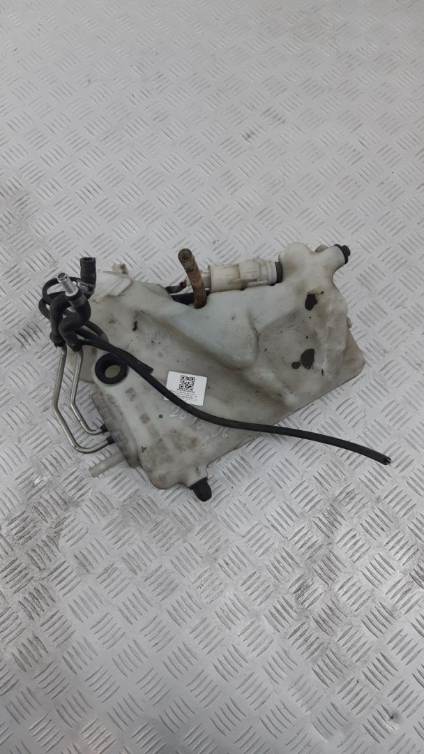 бачок омывателя Mercedes-Benz CLS-Класс C219 W219 2007, 3.2 л., дизель, АКПП, седан, задний привод, правый руль, 2118600560 - фото №1