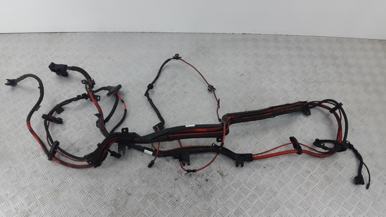 плюсовой провод аккумулятора BMW X6 E71/E72 E71 2010, 3.5 л., бензин, АКПП, a76, внедорожник 5 дв., полный привод, 61129154713 - фото №1
