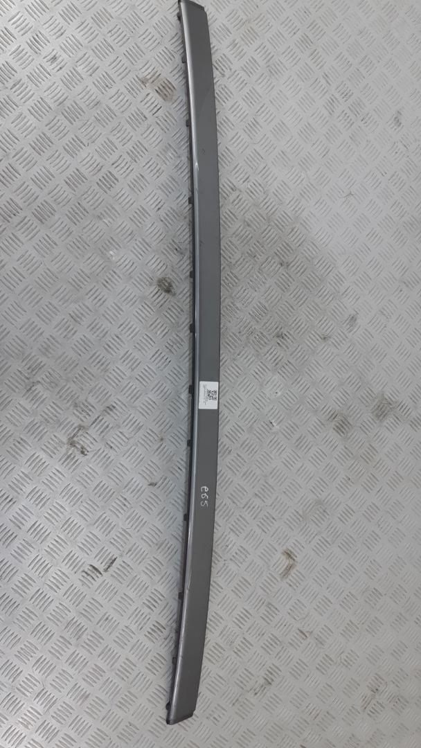 молдинг заднего бампера BMW 7 серия E65/E66/E67 2004, 8223263 - фото №1