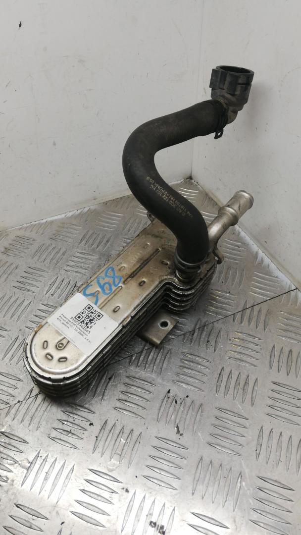 охладитель EGR / Радиатор EGR Volkswagen Passat B6 2008, 1.9 л., BXE, дизель, серебро, универсал, 038131513 - фото №1