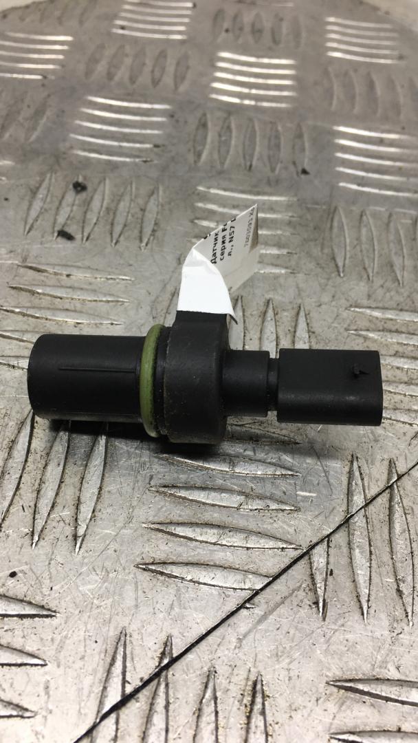 датчик распредвала BMW 5 серия F07/F10/F11 (2009 - 2013), 3.0 л., N57 D30 B, дизель, 7803093 - фото №1