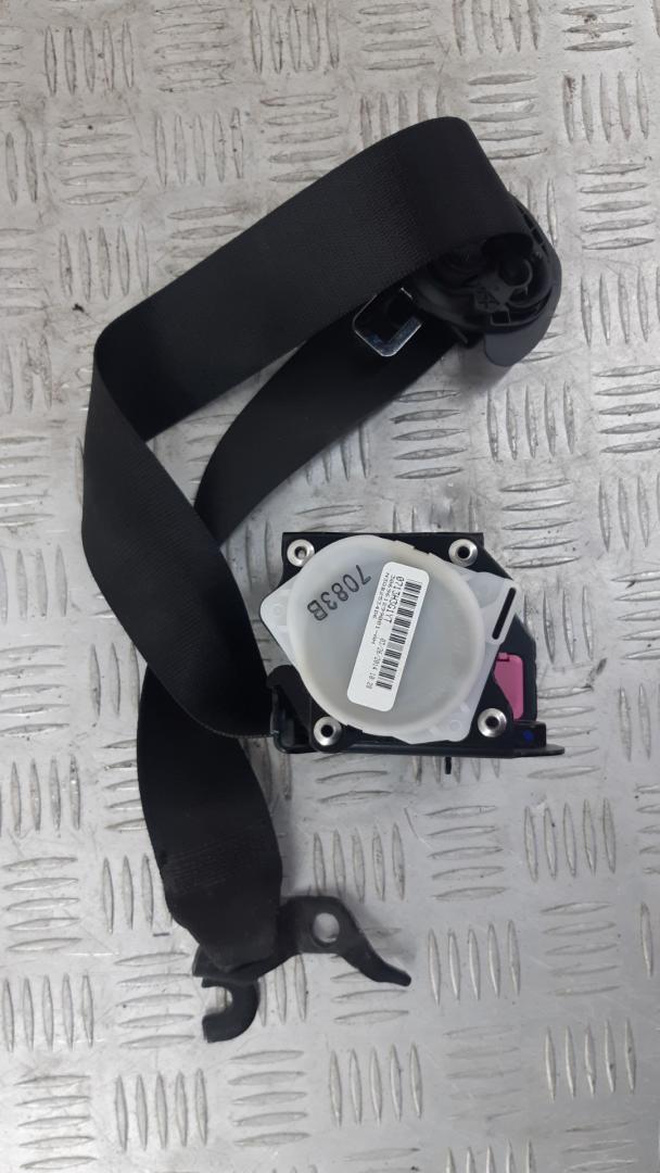 ремень безопасности BMW X4 F26 2016, 3.0 л., N57 D30 A, дизель, АКПП, alpinweiß iii (300), внедорожник 5 дв., полный привод, 72117258431 - фото №1