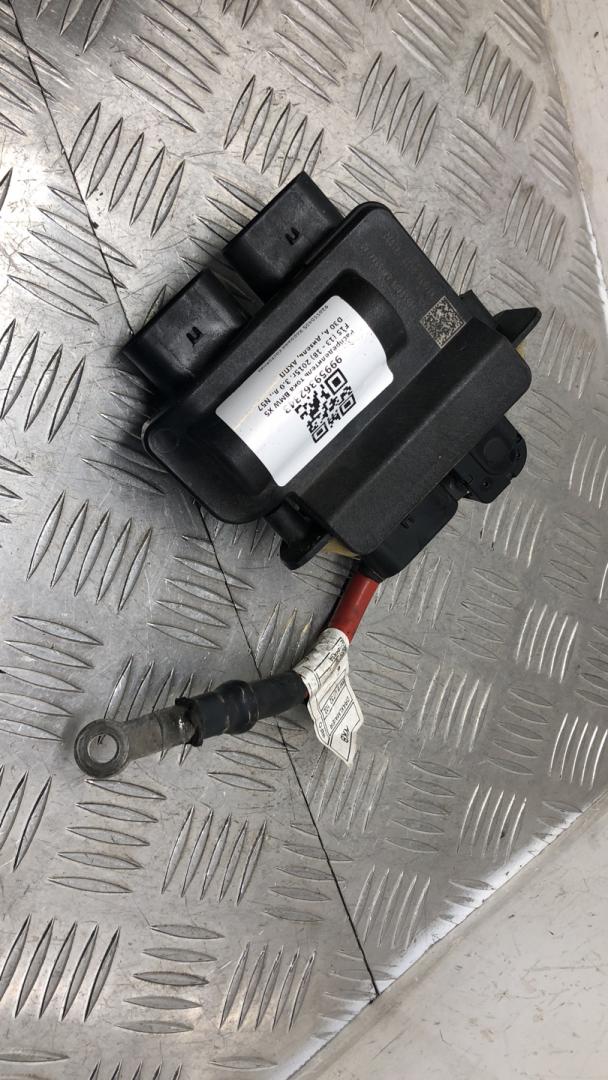 распределитель тока BMW X5 F15 2015, 3.0 л., N57 D30 A, дизель, АКПП, белый, полный привод, правый руль, 61149285504, 928550405 - фото №1