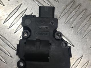 моторчик заслонки печки BMW X5 F15 2015, 3.0 л., N57 D30 A, дизель, АКПП, белый, полный привод, правый руль, 64119321034