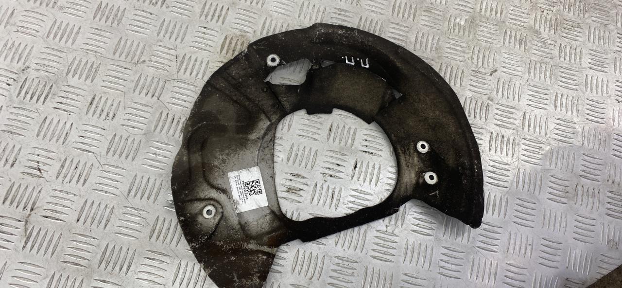 защитный кожух тормозного механизма BMW X5 F15 2015, 3.0 л., N57 D30 A, дизель, АКПП, белый, полный привод, правый руль, 34106895050 - фото №1