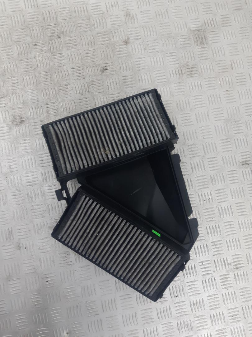 корпус салонного фильтра BMW X5 F15 2015, 3.0 л., N57 D30 A, дизель, АКПП, белый, полный привод, правый руль, 64319245588, 9245588 - фото №1