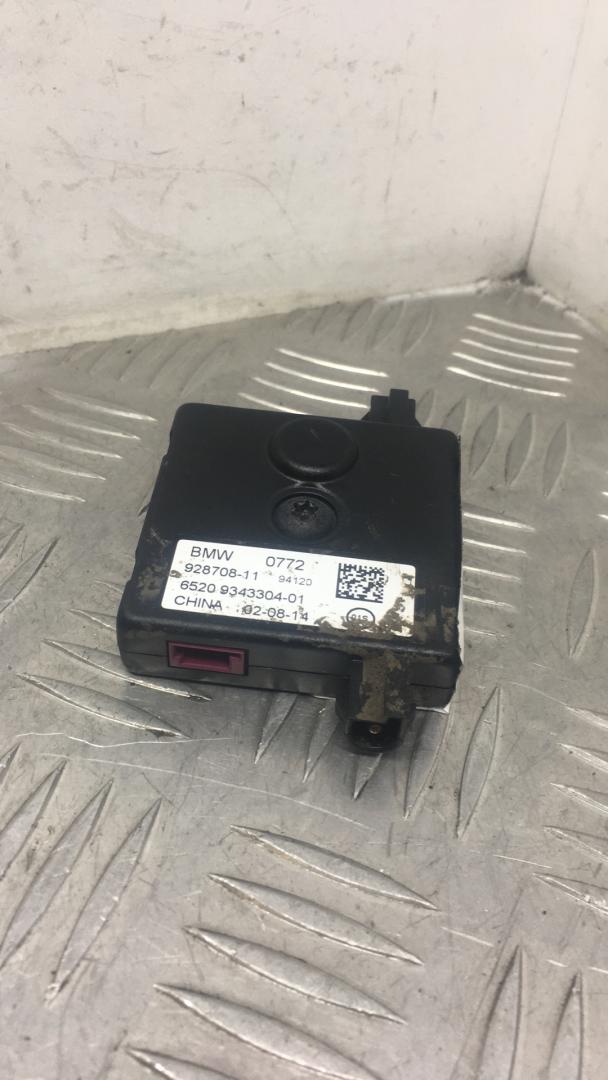 усилитель антенны BMW X5 F15 2015, 3.0 л., N57 D30 A, дизель, АКПП, белый, полный привод, правый руль, 65209343304, 9343304 - фото №1