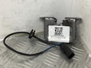 замок капота BMW X5 F15 2015, 3.0 л., N57 D30 A, дизель, АКПП, белый, полный привод, правый руль, 51237308068, 7308068