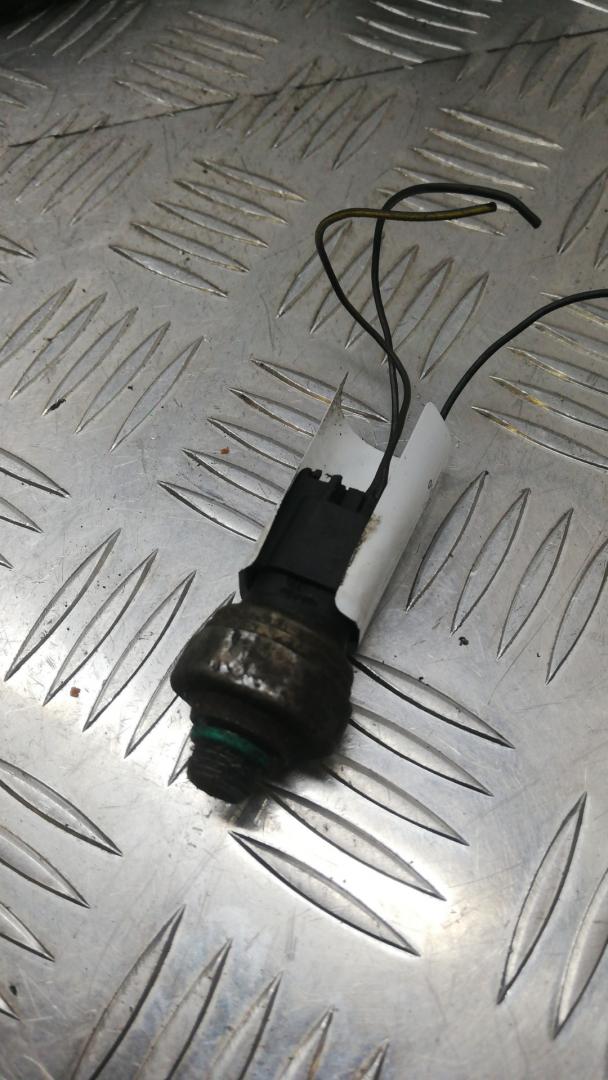 датчик кондиционера BMW 7 серия E65/E66/E67 2004, 3.0 л., M57 D30 (306D2), дизель, АКПП, серебро, седан, задний привод, правый руль, 6909257, 64536909257 - фото №1