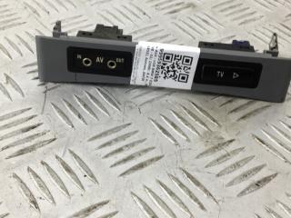разъем AUX / USB BMW 7 серия E38 [рестайлинг] 1998, 4.4 л., M62 B44 (448S1), бензин, АКПП, 8368346, 61318368345, 8368345, 61318368346