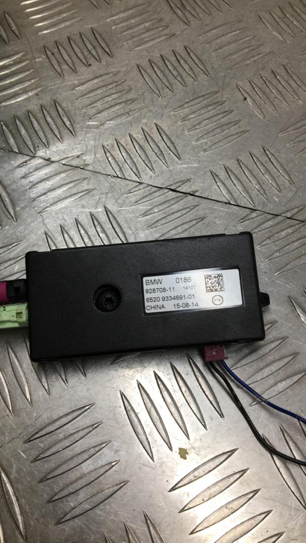 усилитель антенны BMW X5 F15 2015, 3.0 л., N57 D30 A, дизель, АКПП, белый, полный привод, правый руль, 65209334691, 9334691 - фото №1