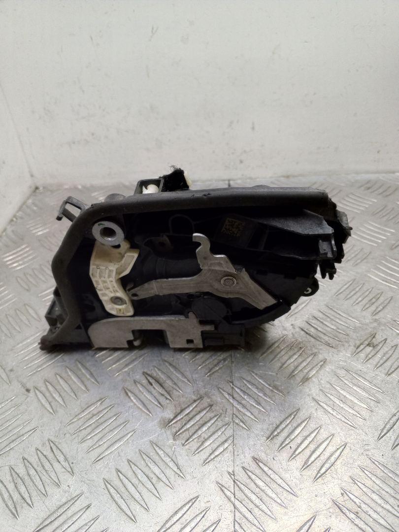 замок двери задней левой BMW X5 F15 2015, 3.0 л., N57 D30 A, дизель, АКПП, белый, полный привод, правый руль, 51227281943, 7281943 - фото №1