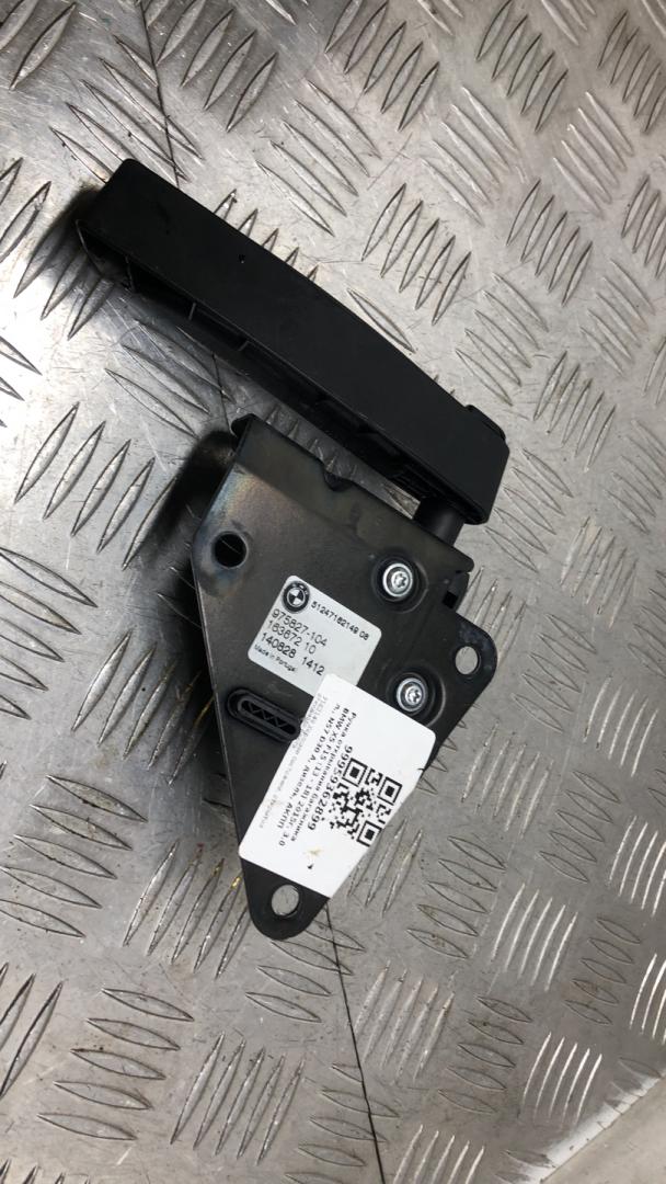 ручка открывания багажника BMW X5 F15 2015, 3.0 л., N57 D30 A, дизель, АКПП, белый, полный привод, правый руль, 51247162149, 7162149 - фото №1