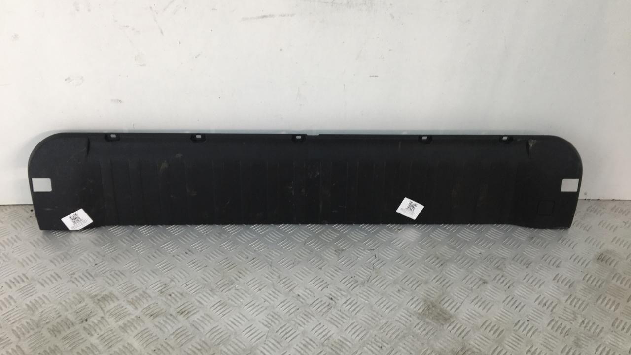 обшивка крышки багажника BMW X5 F15 2015, 3.0 л., N57 D30 A, дизель, АКПП, белый, полный привод, правый руль, 51497327732 - фото №1