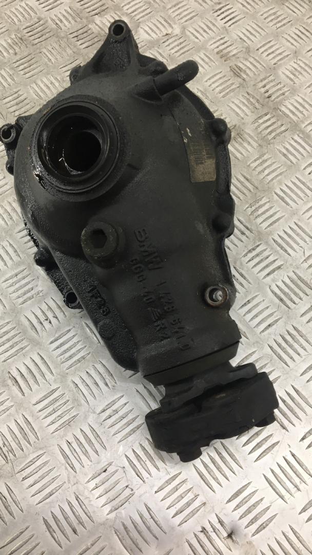 редуктор переднего моста BMW X5 E53 2002, 4.4 л., M62 B44 TU, бензин, АКПП, синий, внедорожник 5 дв., полный привод, правый руль, 31507508522 - фото №1