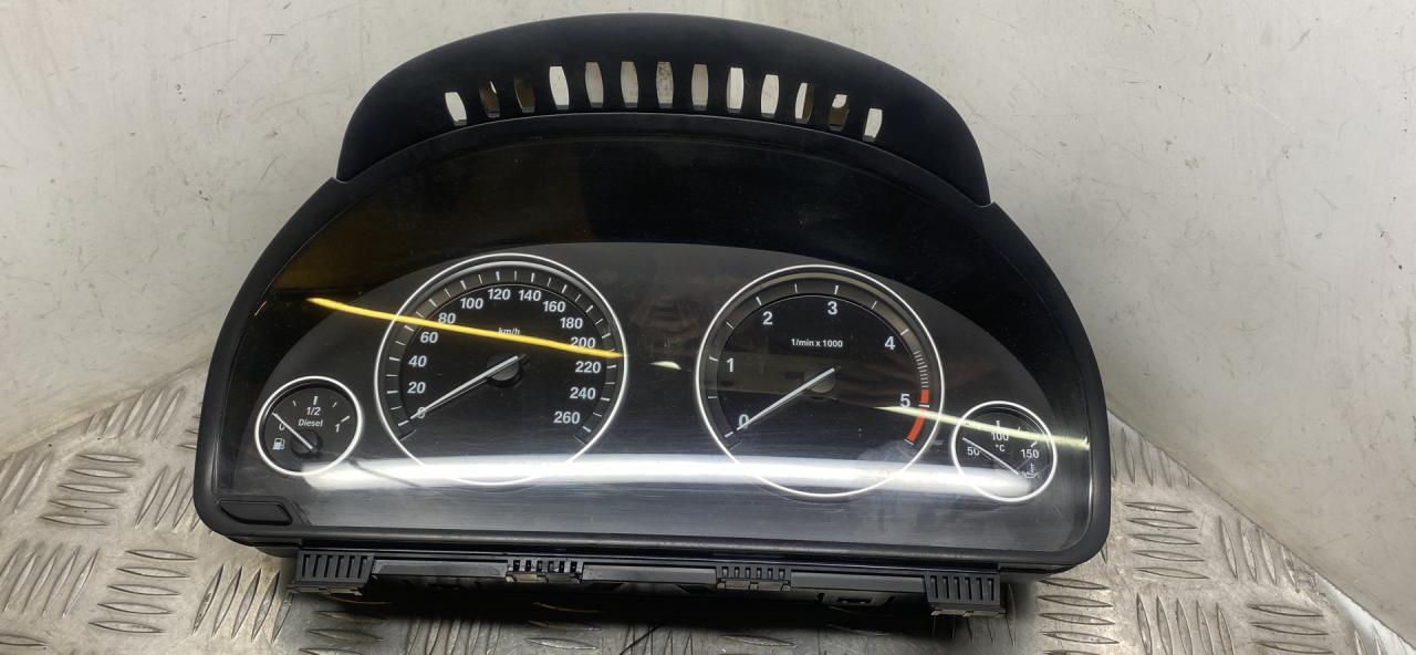 щиток приборов (приборная панель) BMW 5 серия F07/F10/F11 F11 2011, 3.0 л., N57 D30 A, дизель, АКПП, универсал, задний привод, 62109358981, 9249345 - фото №1