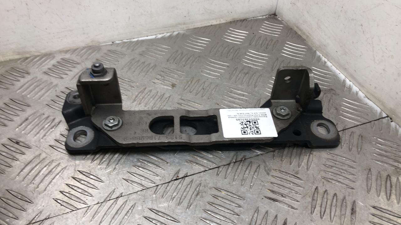 кронштейн (крепление) BMW 5 серия F07/F10/F11 F11 2011, 3.0 л., N57 D30 A, дизель, АКПП, универсал, задний привод, 51237186988, 7186988 - фото №1