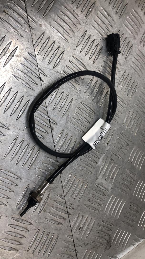 датчик температуры во впускном коллекторе BMW X5 F15 2015, 3.0 л., N57 D30 A, дизель, АКПП, белый, полный привод, правый руль, 13628507629, 8507629 - фото №1