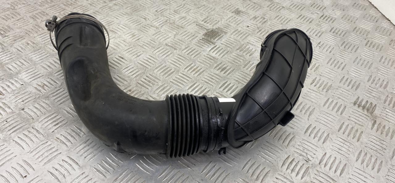 патрубок турбины BMW X5 F15 2015, 3.0 л., N57 D30 A, дизель, АКПП, белый, полный привод, правый руль, 13718507369, 7807749 - фото №1