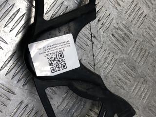 крепление крыла переднего правого BMW 7 серия E65/E66/E67 [рестайлинг] E65 2008, 3.0 л., M57 D30 (306D3), дизель, АКПП, sterling-grau metallic (472), седан, задний привод, 51117142324, 7142324