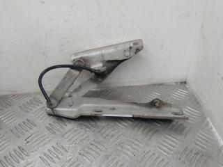 петля капота правая BMW 5 серия E60/E61 E61 2005, 3.0 л., M57 D30 (306D2), дизель, АКПП, универсал, задний привод, правый руль, 41617120276