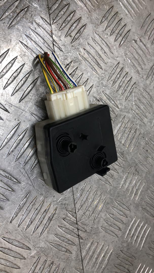 кнопка (выключатель) BMW 5 серия E60/E61 E61 2005, 3.0 л., M57 D30 (306D2), дизель, АКПП, универсал, задний привод, правый руль, 61316958525, 6958525 - фото №1